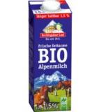Frische Alpenmilch, länger haltbar, 1,5% Fett, 1 ltr Tetra Pack, Berchtesgadener Land
